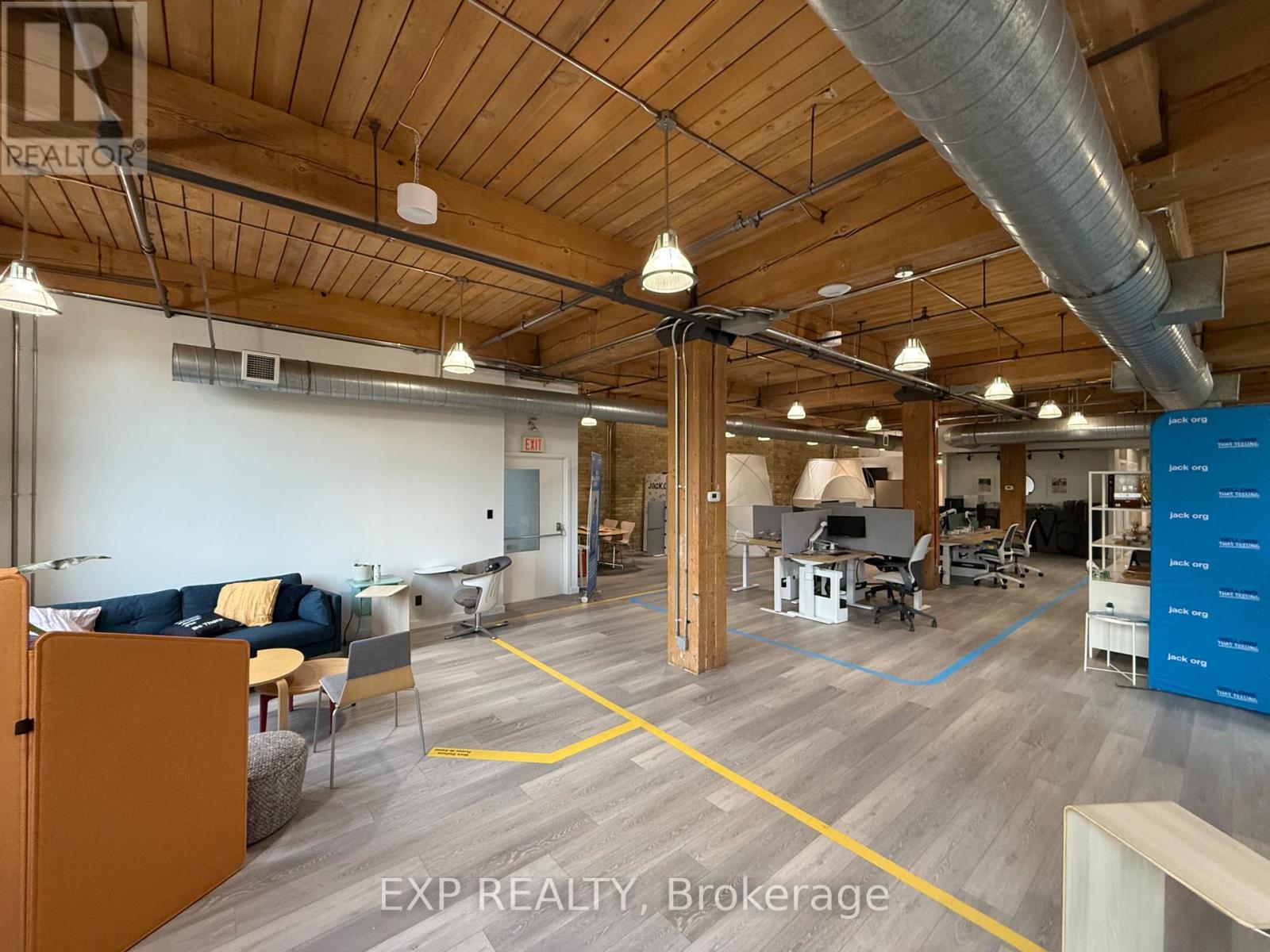 200 - 243 College Street, Toronto, Ontario  M5T 1R5 - Photo 18 - C12362286