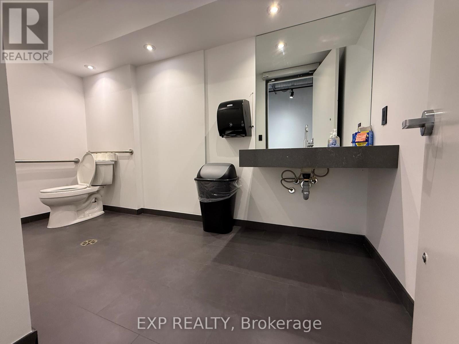 200 - 243 College Street, Toronto, Ontario  M5T 1R5 - Photo 23 - C12362286