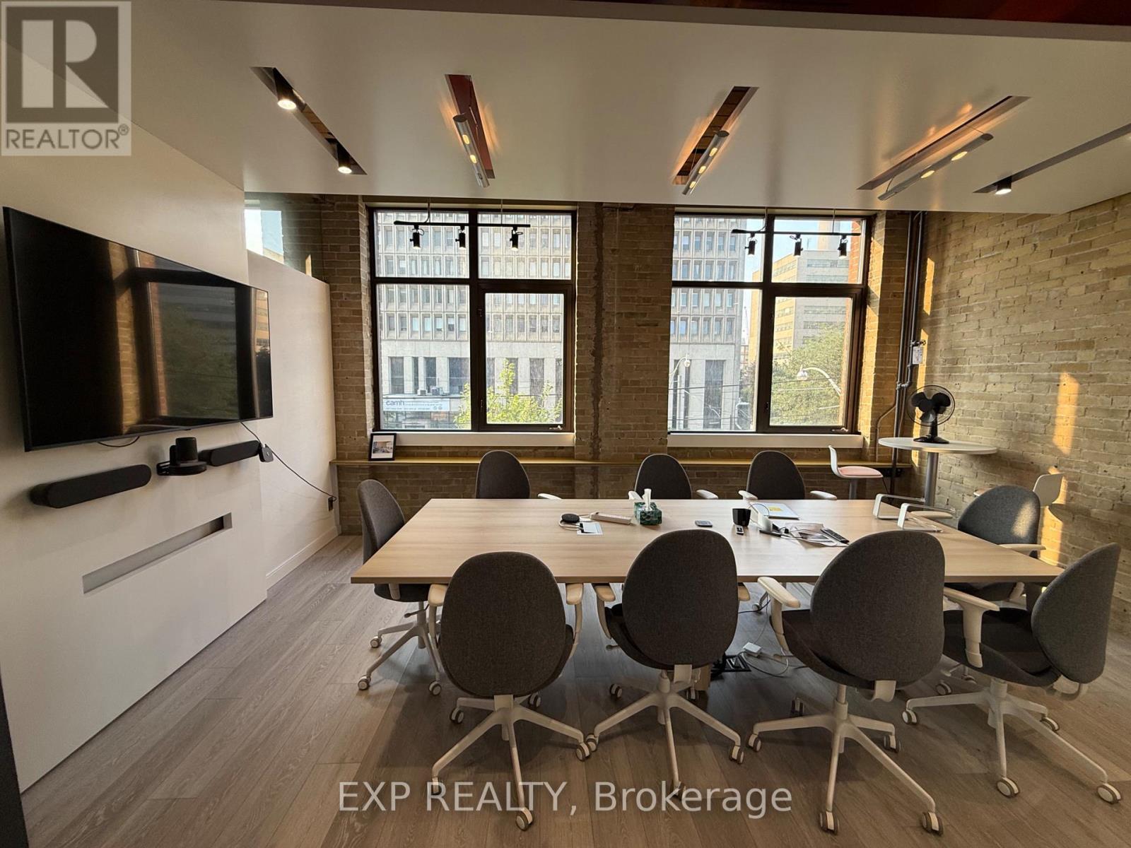 200 - 243 College Street, Toronto, Ontario  M5T 1R5 - Photo 8 - C12362286
