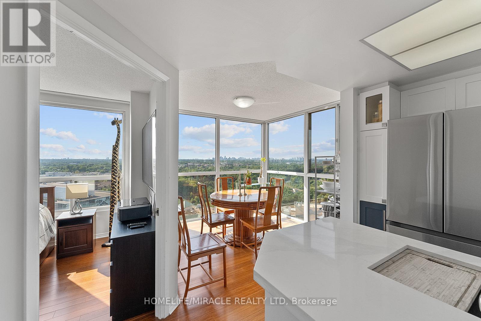 2009 - 7 Concorde Place, Toronto (Banbury-Don Mills), Ontario  M3C 3N4 - Photo 11 - C12362368