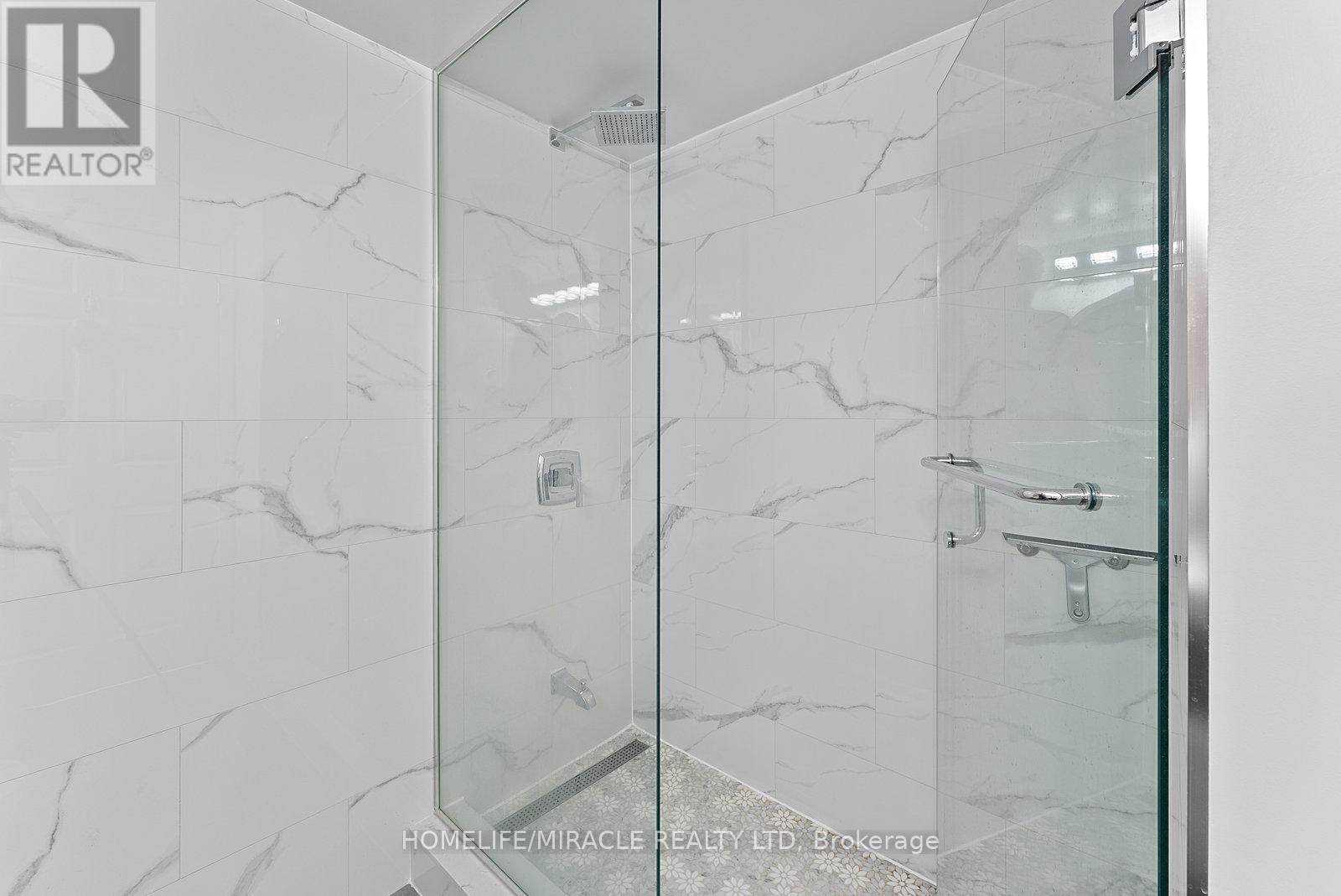 2009 - 7 Concorde Place, Toronto (Banbury-Don Mills), Ontario  M3C 3N4 - Photo 24 - C12362368