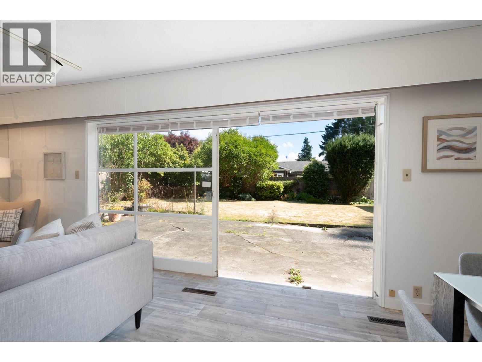 1150 Silverwood Crescent, North Vancouver, British Columbia  V7P 1J1 - Photo 5 - R3040014