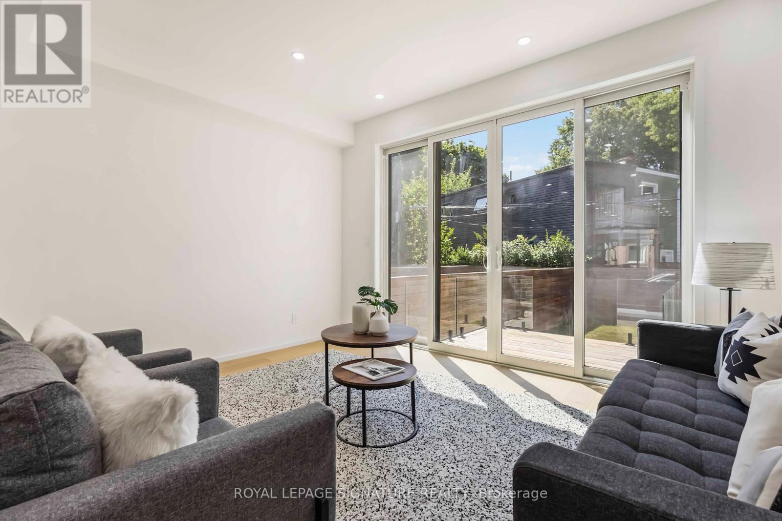 Upper - 43a Cummings Street, Toronto, Ontario  M4M 1M9 - Photo 14 - E12362313