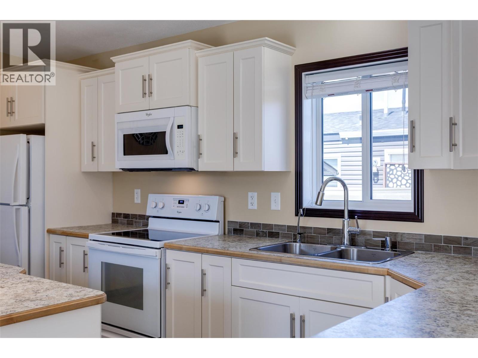 8945 Highway 97 N Unit# 60, Kelowna, British Columbia  V4V 1E5 - Photo 9 - 10358894