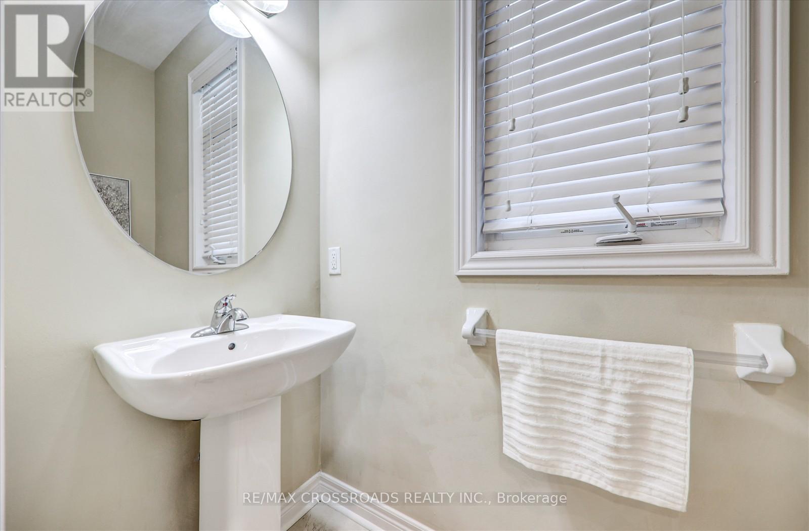 2 Parker Lane, New Tecumseth (Alliston), Ontario  L9R 0T2 - Photo 19 - N12362267