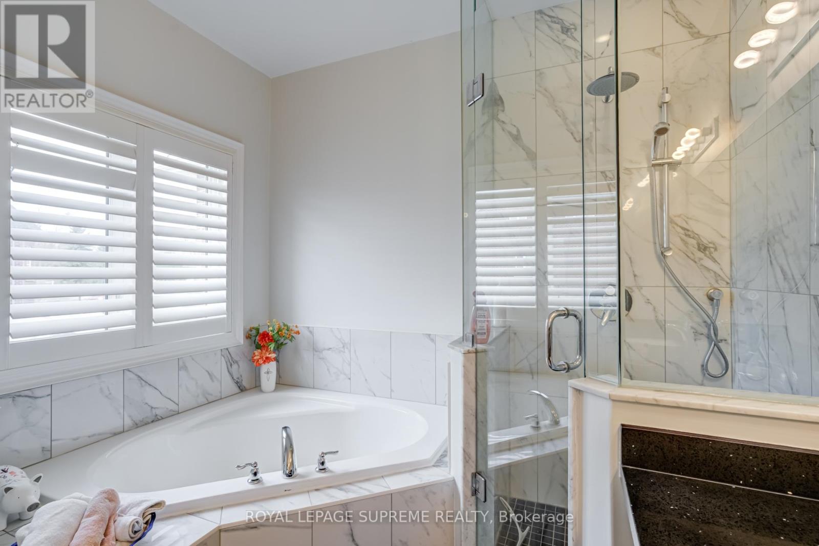 1417 Gilford Road, Innisfil (Gilford), Ontario  L0L 1R0 - Photo 14 - N12362370