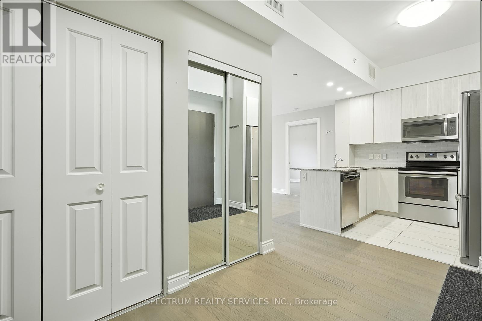 411 - 86 Woodbridge Avenue, Vaughan, Ontario  L4L 0E4 - Photo 7 - N12362385