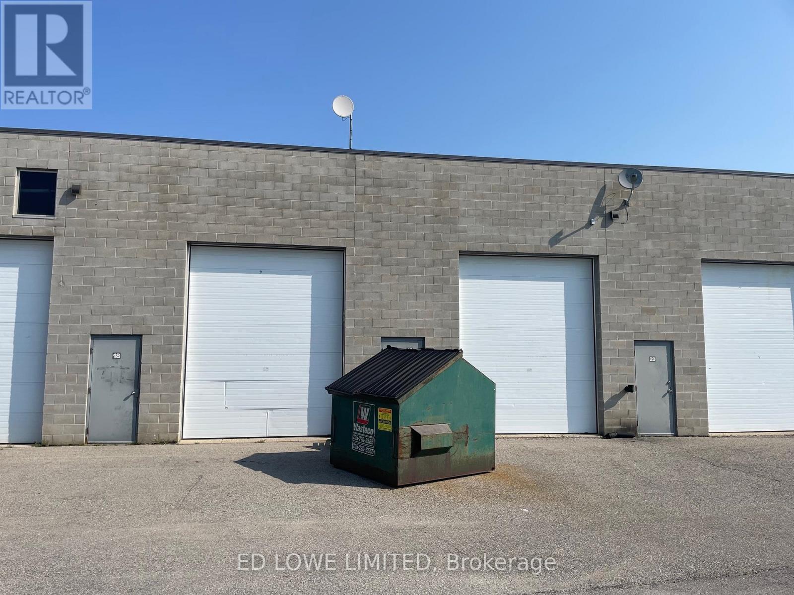 18/19 - 647 Welham Road, Barrie, Ontario  L4N 0B7 - Photo 2 - S12362279