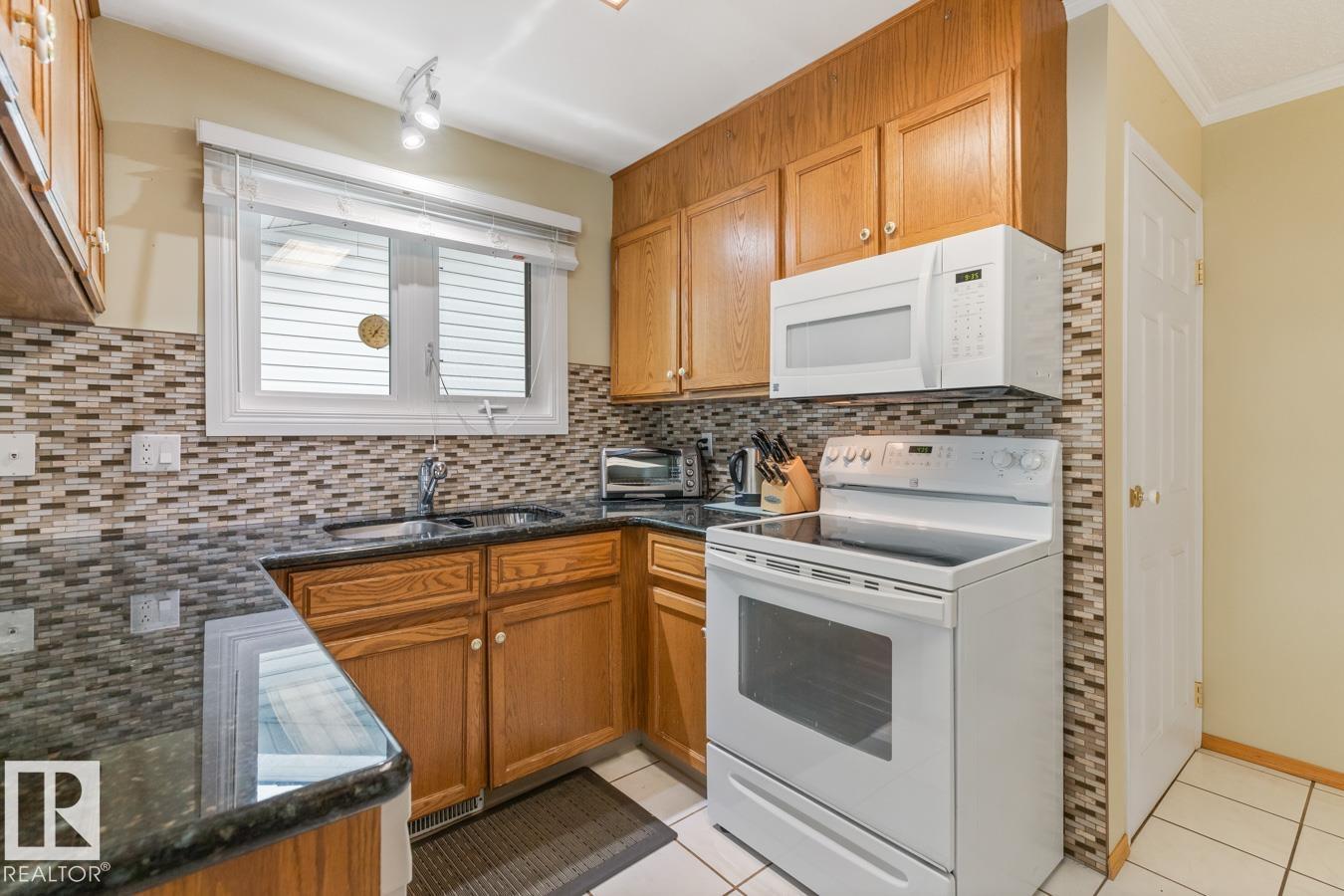 5116 14 Av Nw, Edmonton, Alberta  T6L 1Z8 - Photo 12 - E4454577