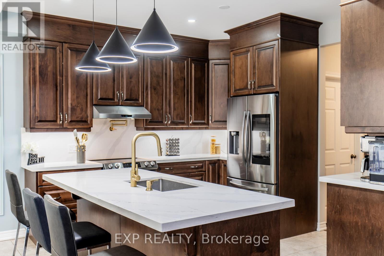 6544 Sam Iorfida Drive, Niagara Falls, Ontario  L2G 0H4 - Photo 10 - X12362375