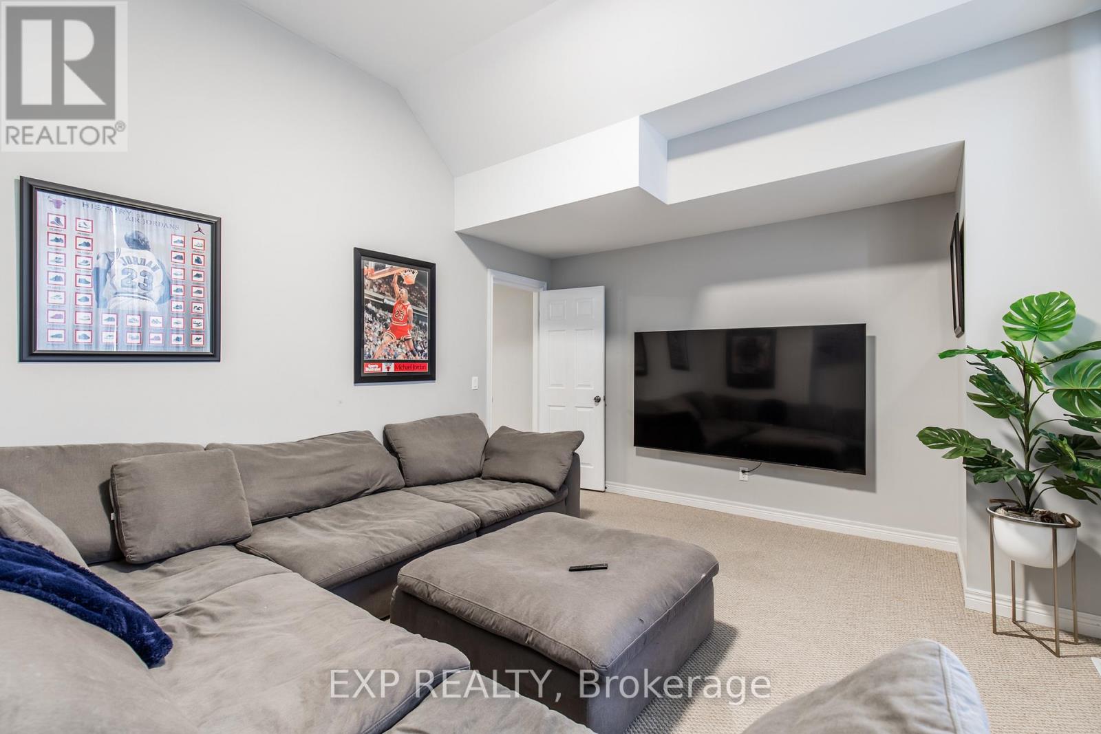 6544 Sam Iorfida Drive, Niagara Falls, Ontario  L2G 0H4 - Photo 17 - X12362375