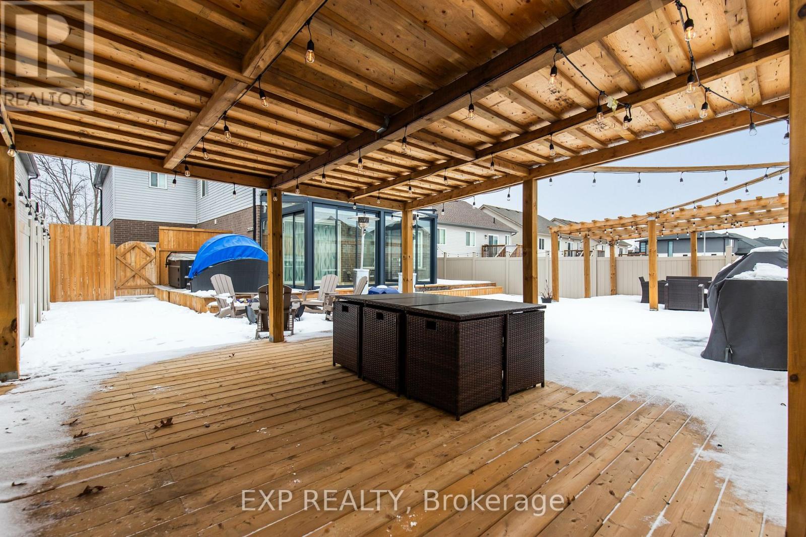 6544 Sam Iorfida Drive, Niagara Falls, Ontario  L2G 0H4 - Photo 41 - X12362375
