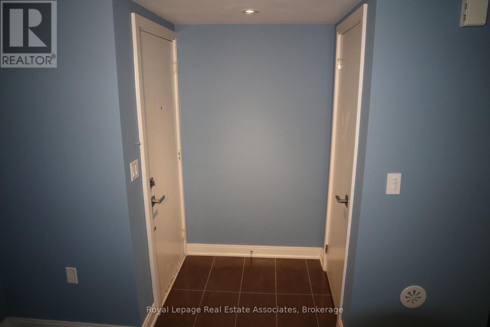 93 - 100 Dufay Road, Brampton, Ontario  L7A 4S3 - Photo 10 - W12359606