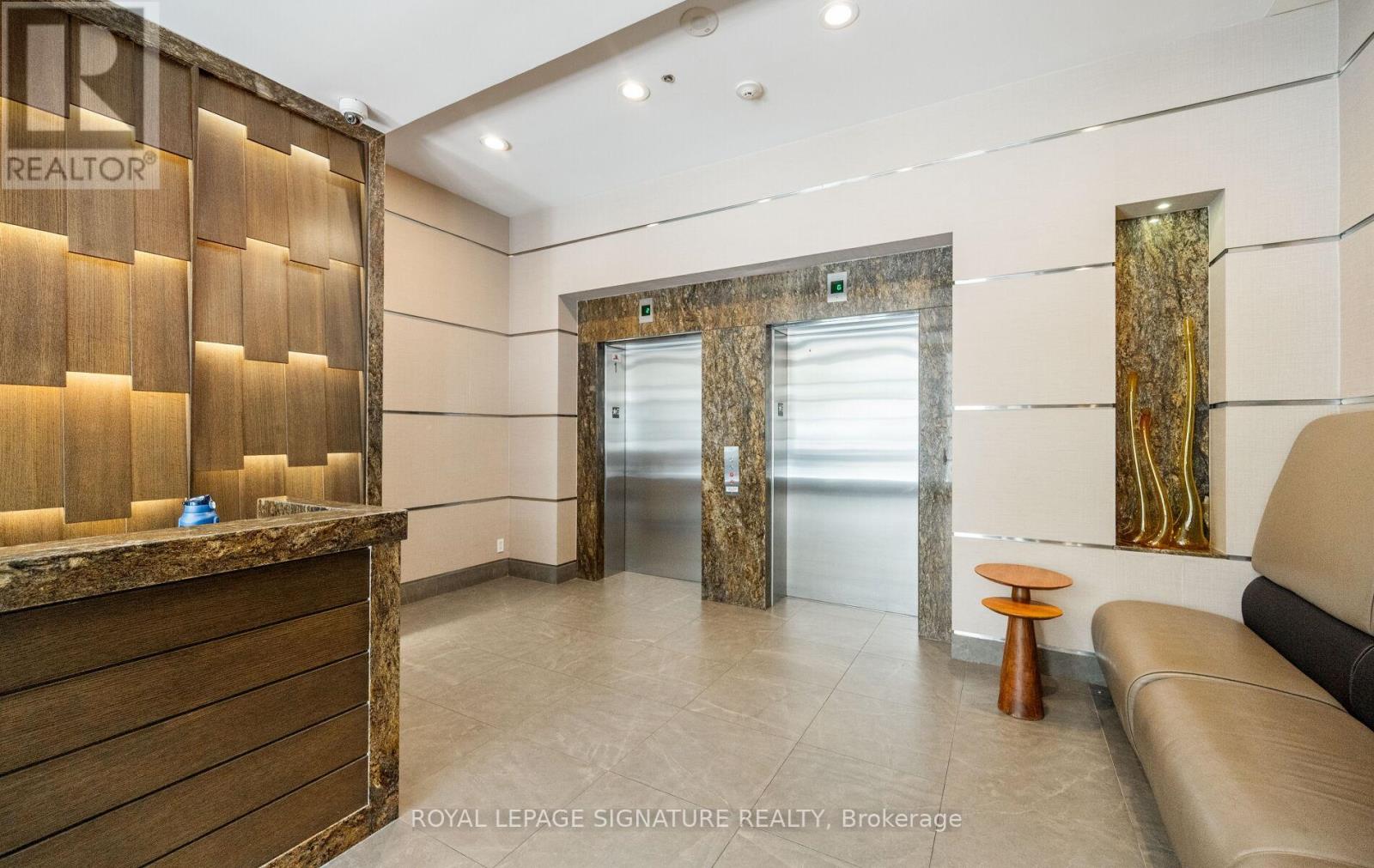 1405 - 8 Scollard Street, Toronto, Ontario  M5R 1M2 - Photo 3 - C12362406