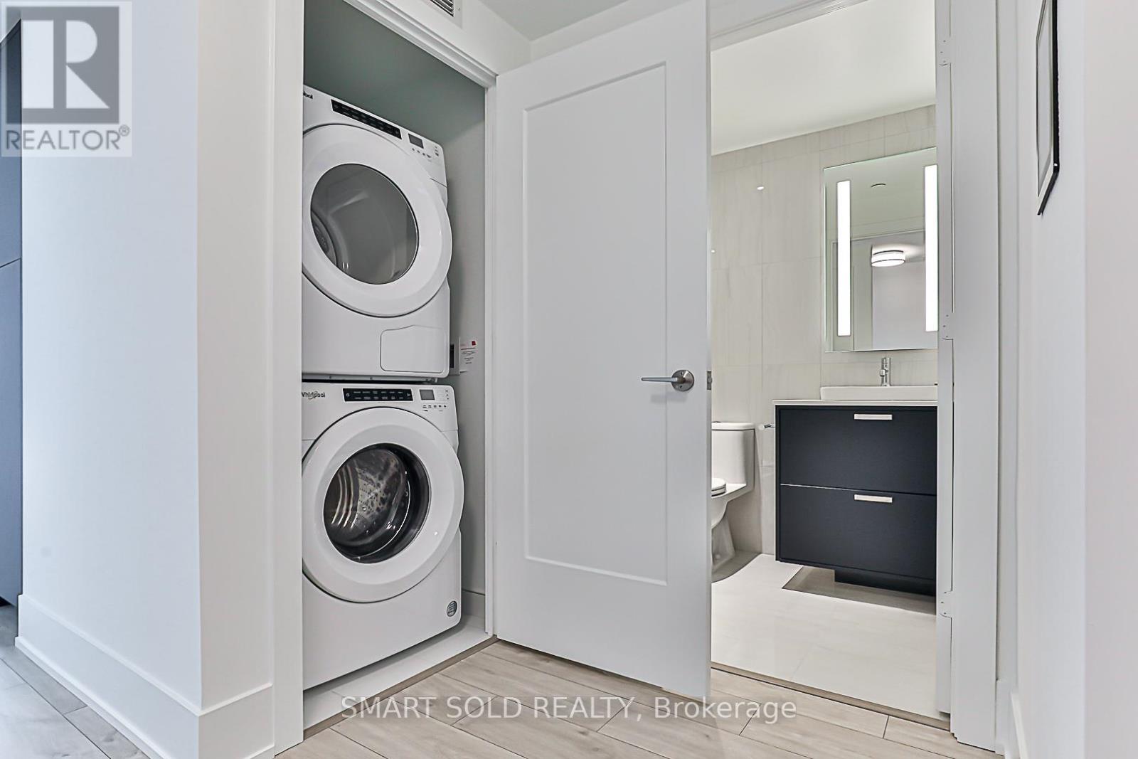 1504 - 480 Front St West Street W, Toronto, Ontario  M5V 0V6 - Photo 12 - C12362438