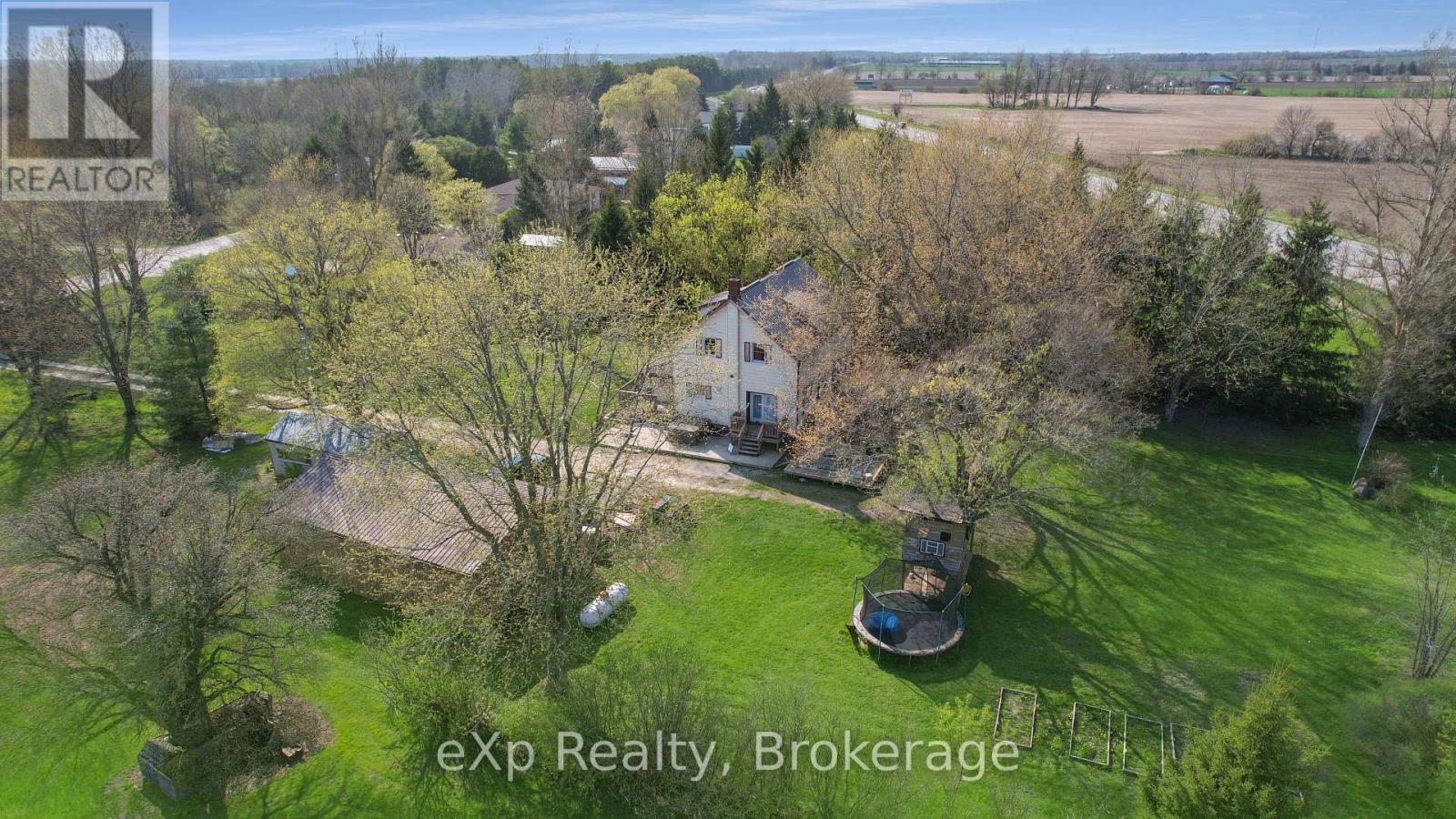 9499 Maas Park Drive, Wellington North, Ontario  N0G 2L0 - Photo 1 - X12148923