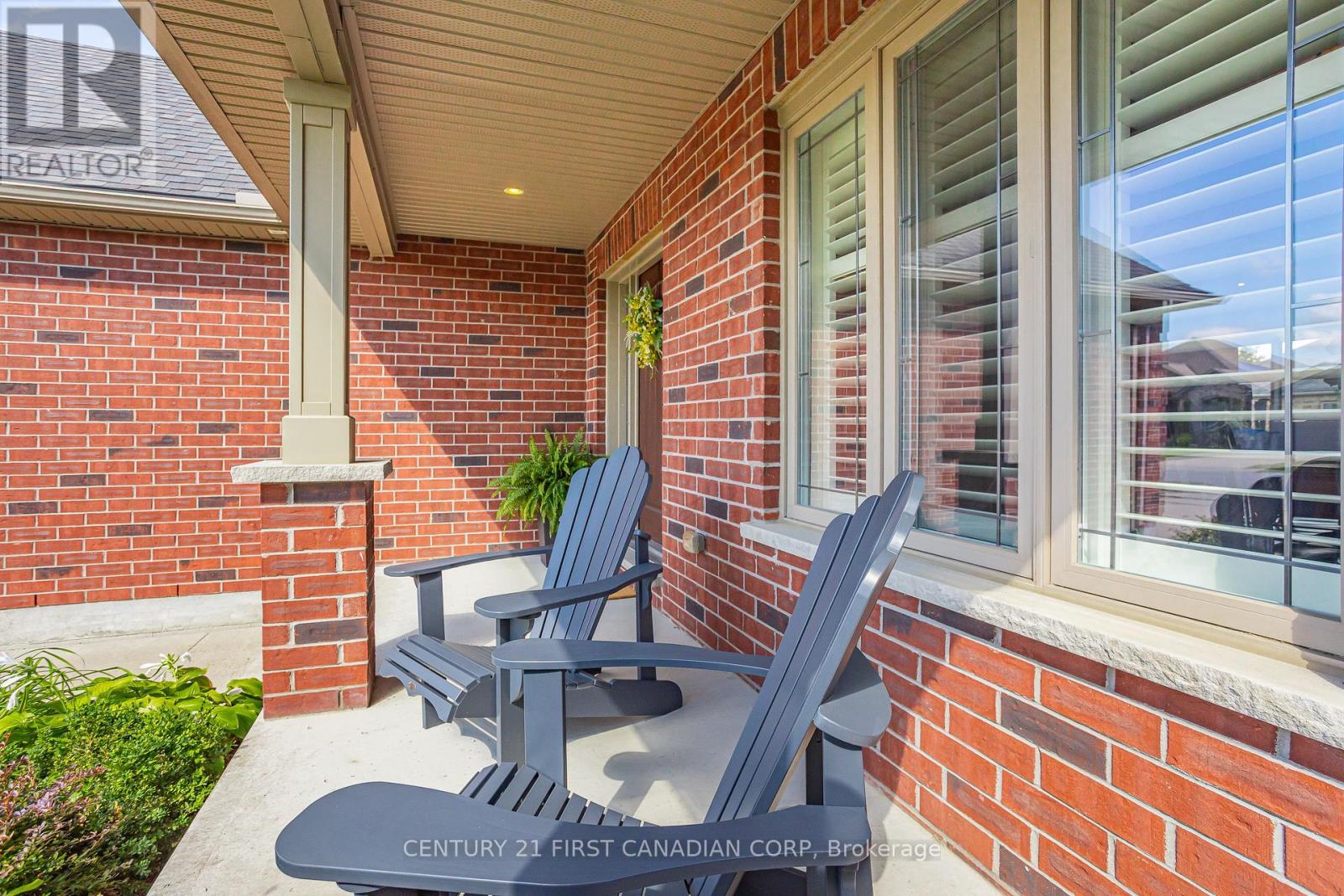 168 Watson Street, Lucan Biddulph, Ontario  N0M 2J0 - Photo 4 - X12362551