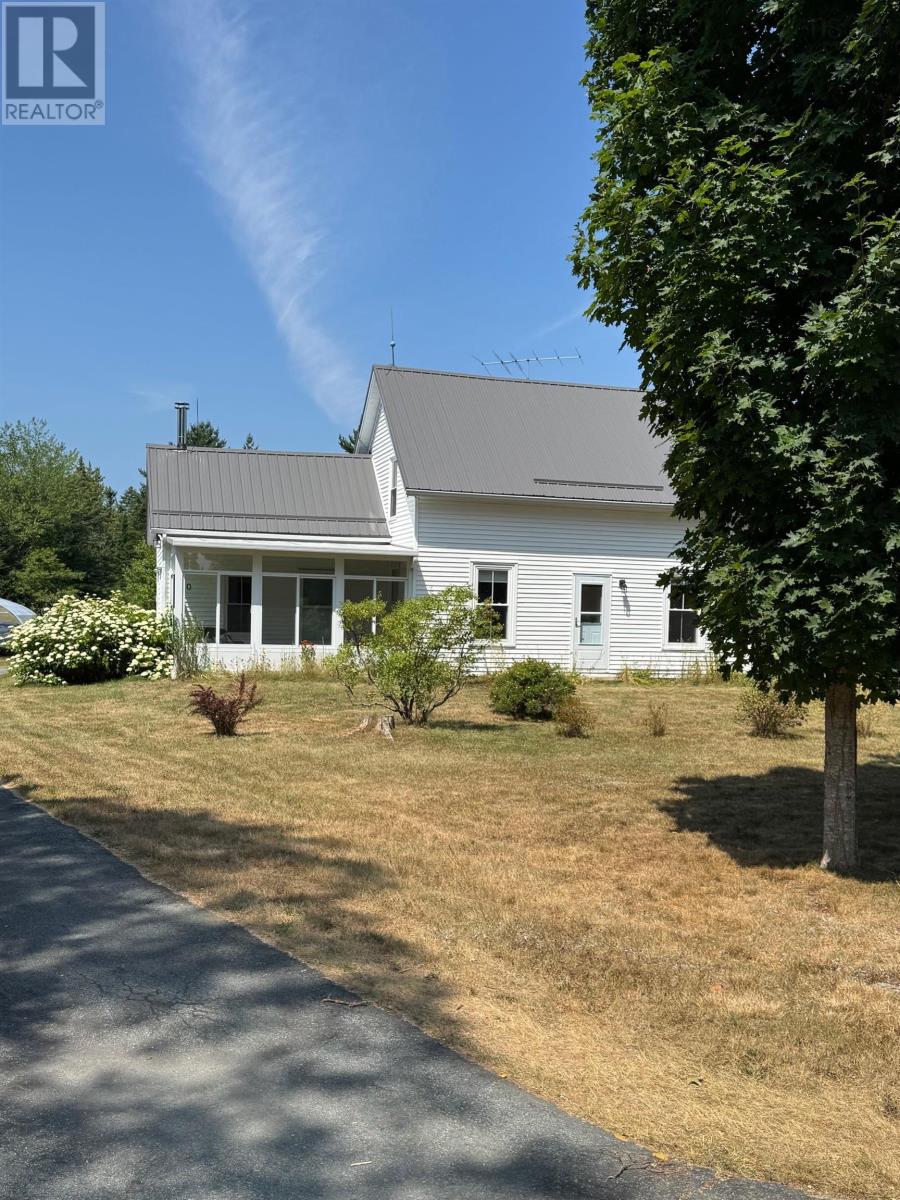 960 Highway 208, Simpsons Corner, Nova Scotia  B0R 1E0 - Photo 2 - 202519264