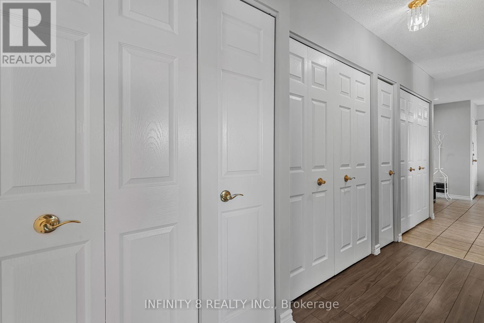 301 - 264 Oakdale Avenue, St. Catharines, Ontario  L2P 2K4 - Photo 25 - X12362604