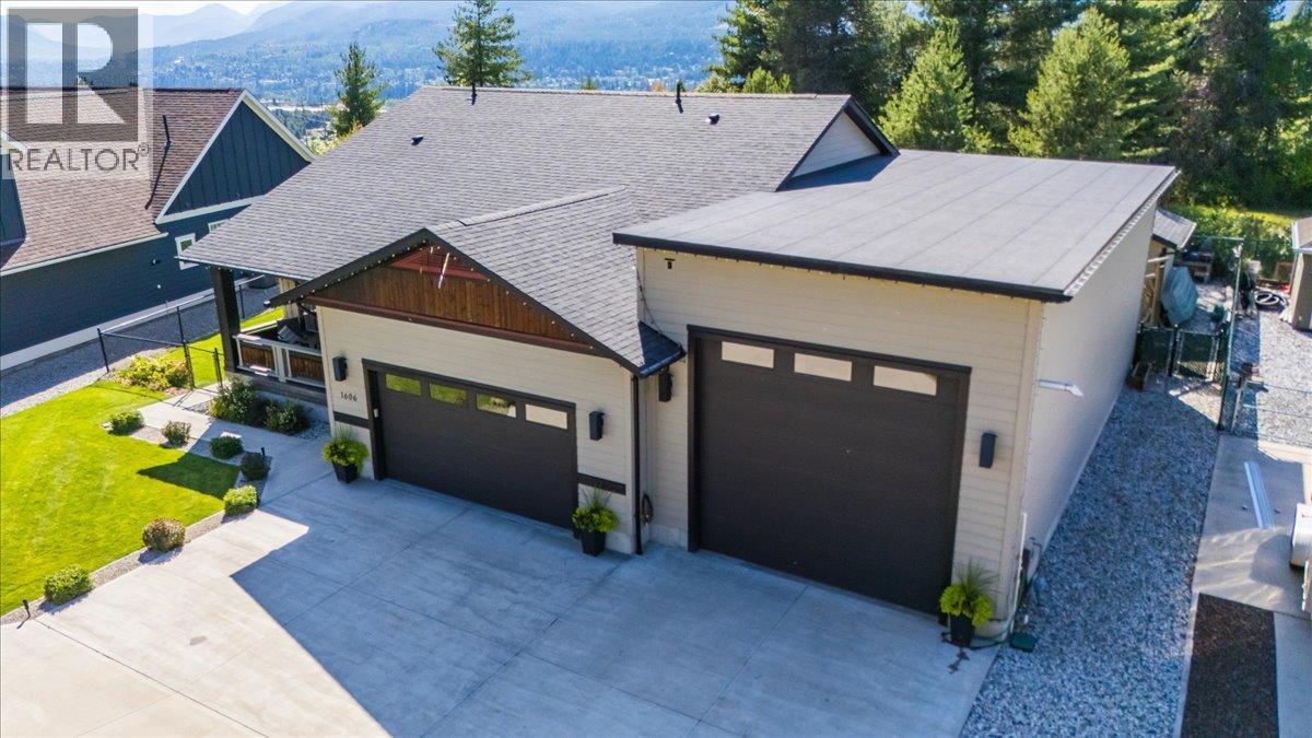 1606 Tower Ridge Road, Castlegar, British Columbia  V1N 4W7 - Photo 5 - 10360320