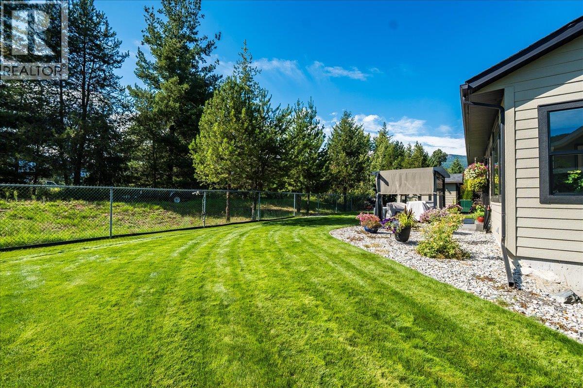 1606 Tower Ridge Road, Castlegar, British Columbia  V1N 4W7 - Photo 77 - 10360320