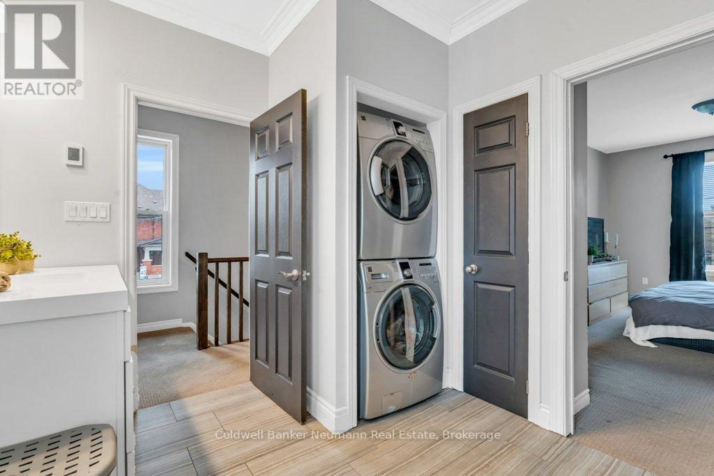 394 Woolwich Street, Guelph, Ontario  N1H 3W7 - Photo 30 - X12362464