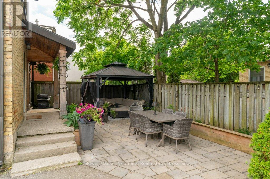 394 Woolwich Street, Guelph, Ontario  N1H 3W7 - Photo 37 - X12362464