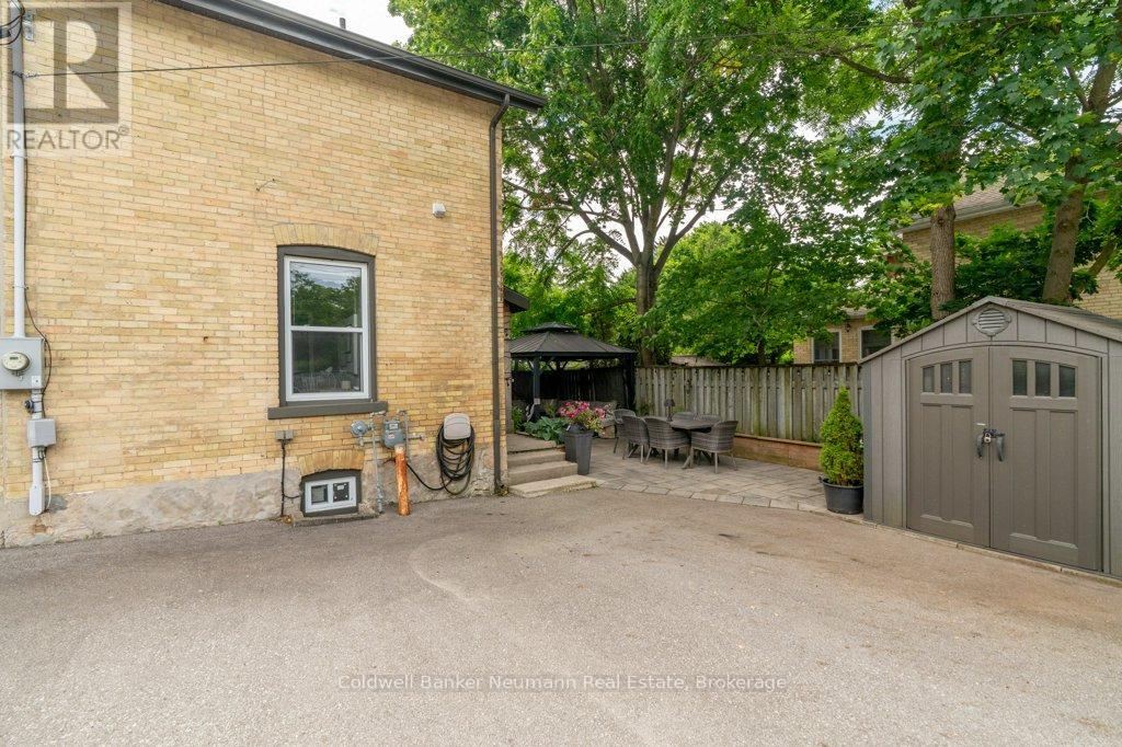 394 Woolwich Street, Guelph, Ontario  N1H 3W7 - Photo 8 - X12362464