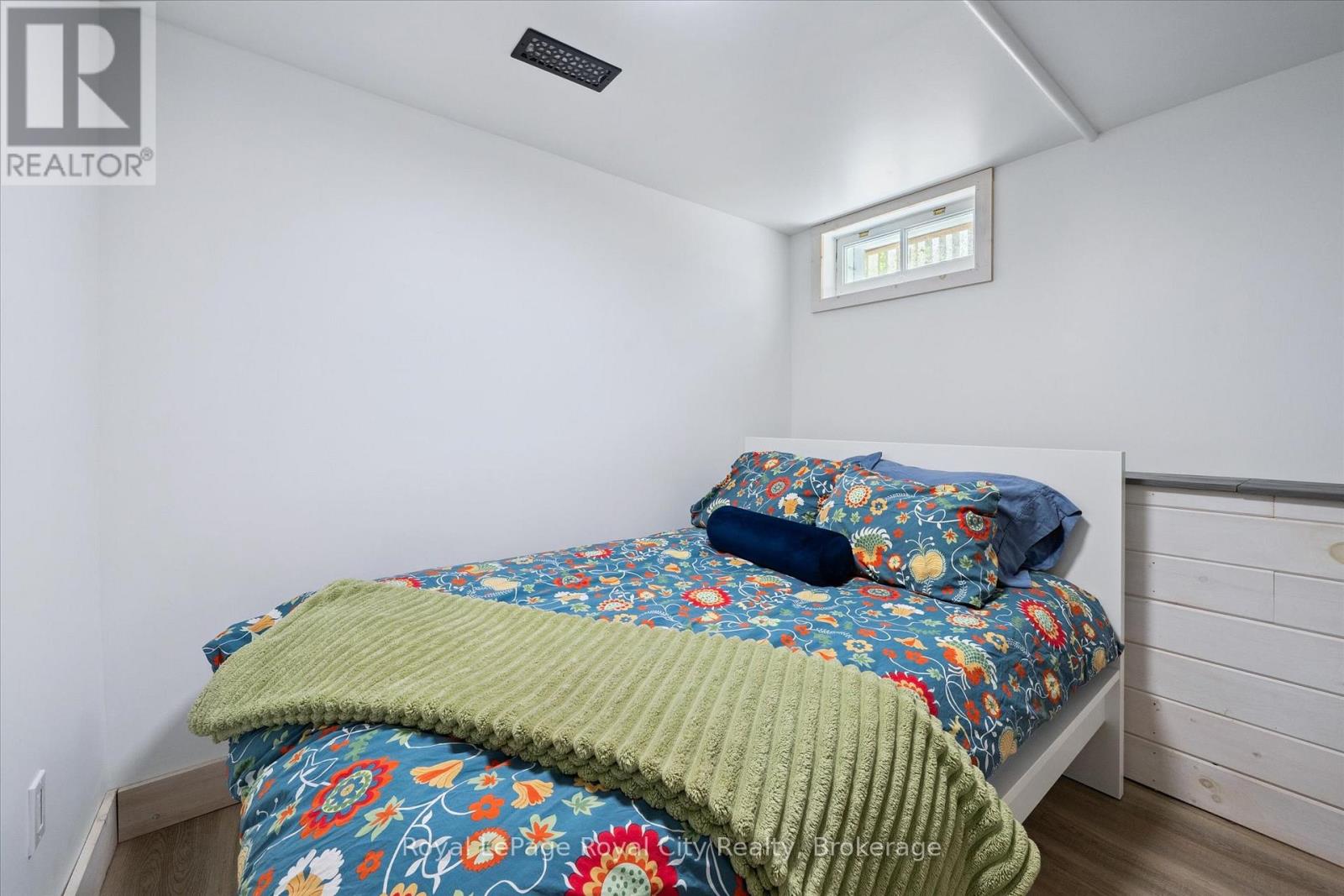 32 Merritt Boulevard, Guelph, Ontario  N1H 6C9 - Photo 33 - X12362602
