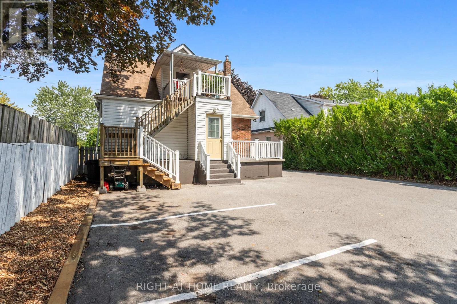 1398 Simcoe Street S, Oshawa, Ontario  L1H 4M4 - Photo 3 - E12362510