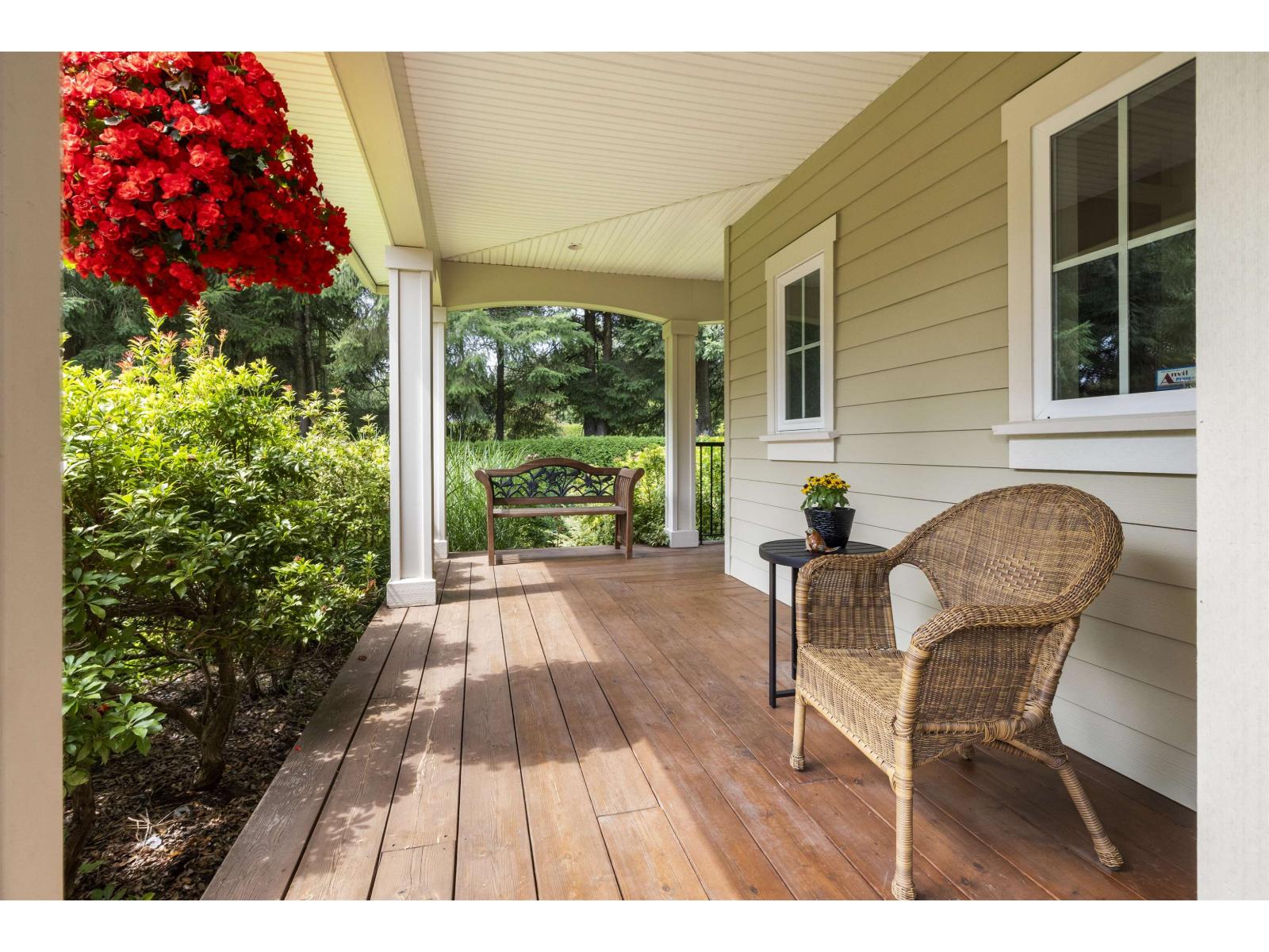 Property at 21949 6 AVENUE image 3