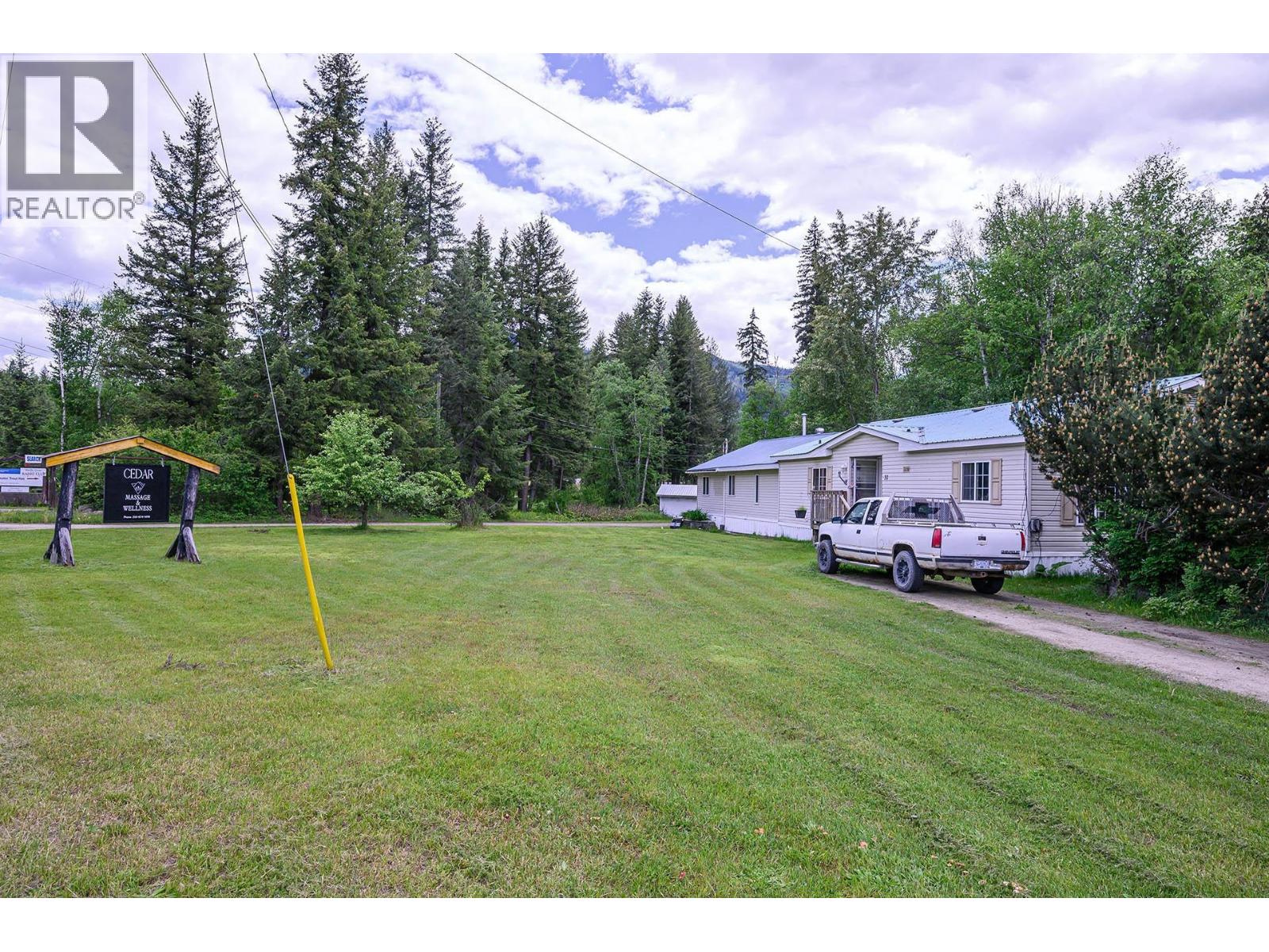 32 OLD N THOMPSON  E Highway, clearwater, British Columbia