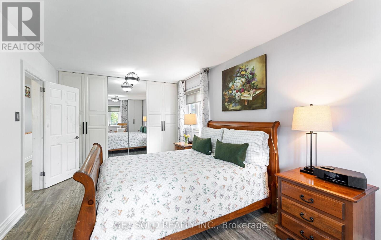 24 Huntsmoor Road, Toronto (Elms-Old Rexdale), Ontario  M9W 3R5 - Photo 14 - W12362411