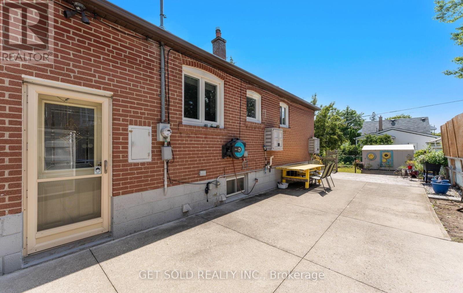 24 Huntsmoor Road, Toronto (Elms-Old Rexdale), Ontario  M9W 3R5 - Photo 33 - W12362411