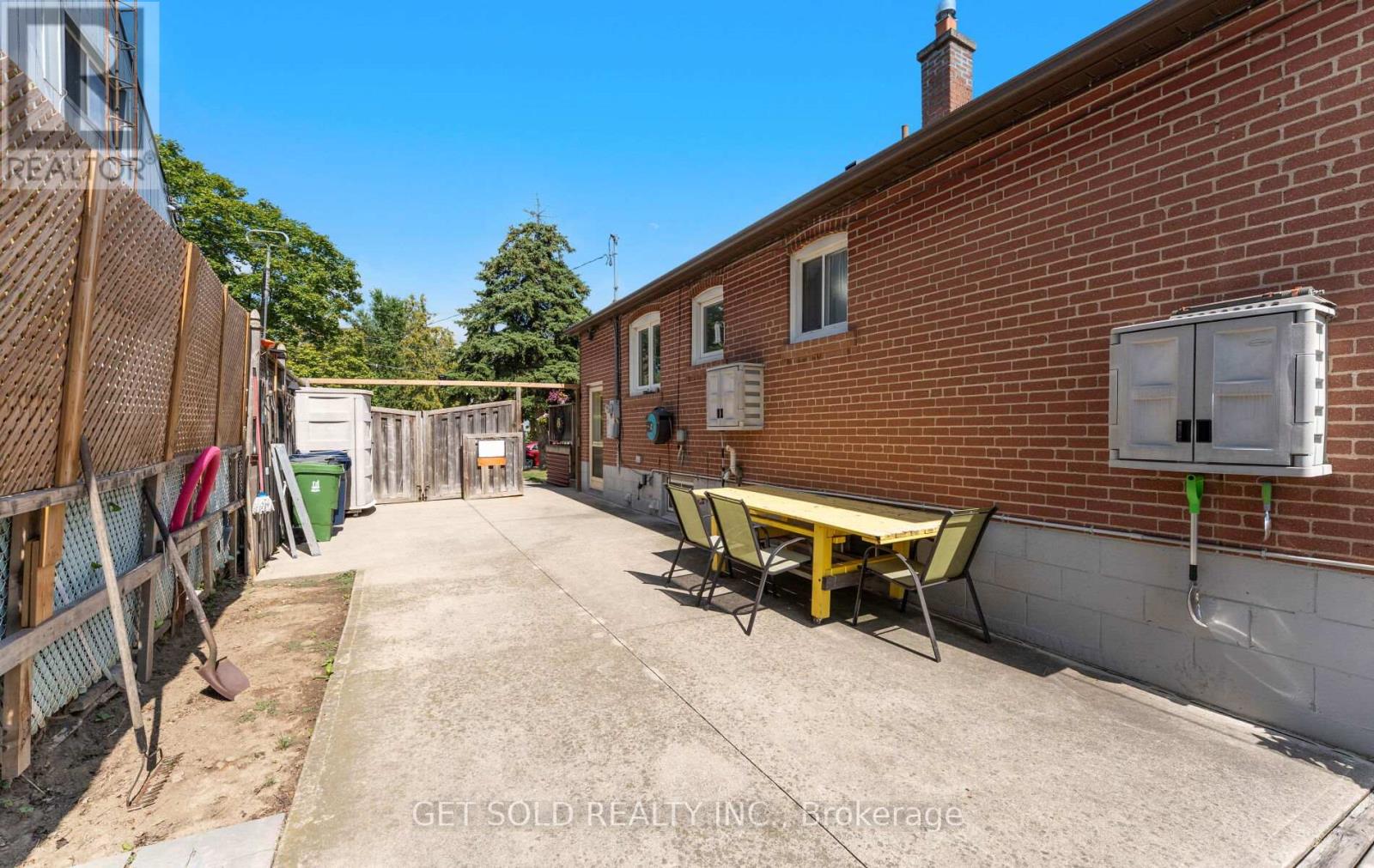24 Huntsmoor Road, Toronto (Elms-Old Rexdale), Ontario  M9W 3R5 - Photo 34 - W12362411