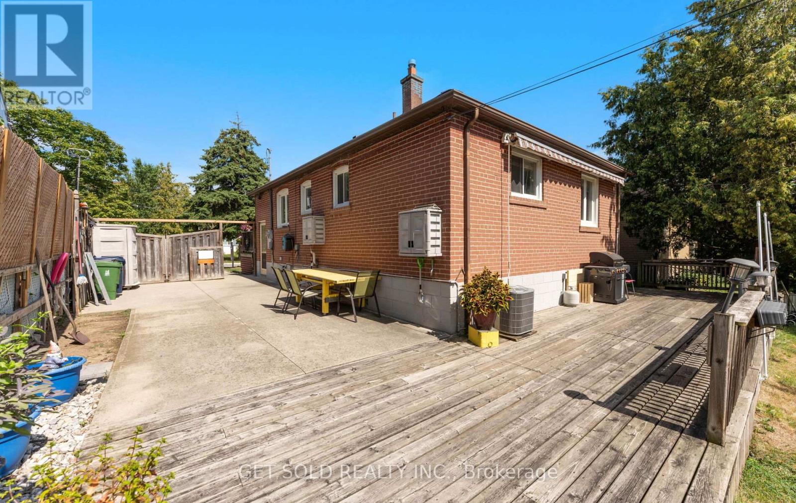 24 Huntsmoor Road, Toronto (Elms-Old Rexdale), Ontario  M9W 3R5 - Photo 36 - W12362411