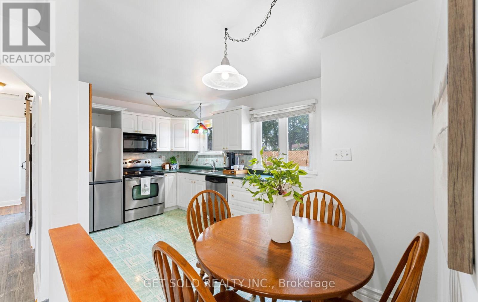 24 Huntsmoor Road, Toronto (Elms-Old Rexdale), Ontario  M9W 3R5 - Photo 8 - W12362411
