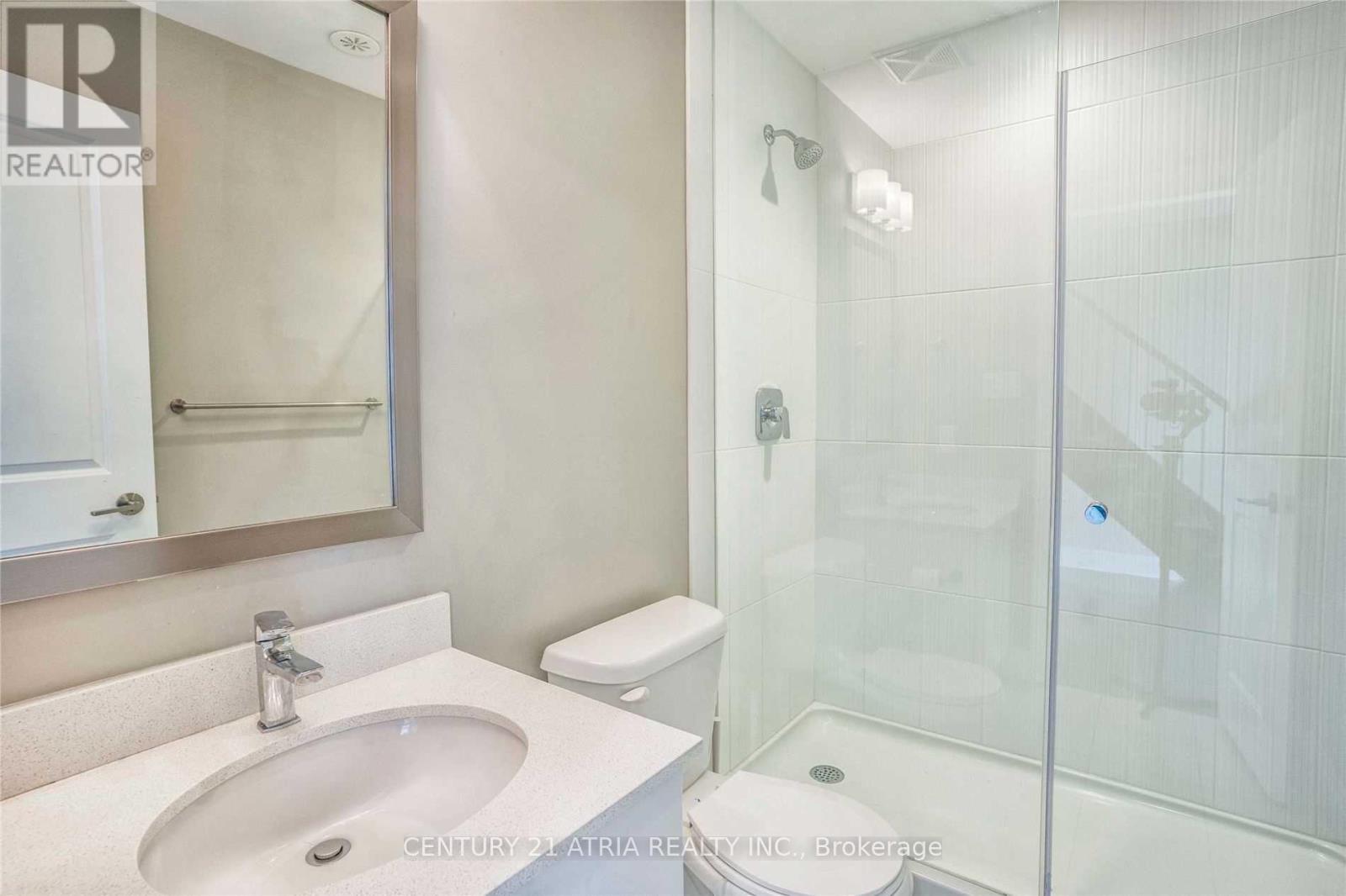 6 - 110 Little Creek Road, Mississauga, Ontario  L5R 0E9 - Photo 6 - W12362416