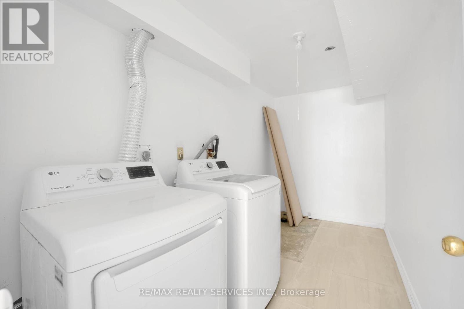 45 - 3059 Finch Avenue W, Toronto, Ontario  M9M 0A7 - Photo 36 - W12362435