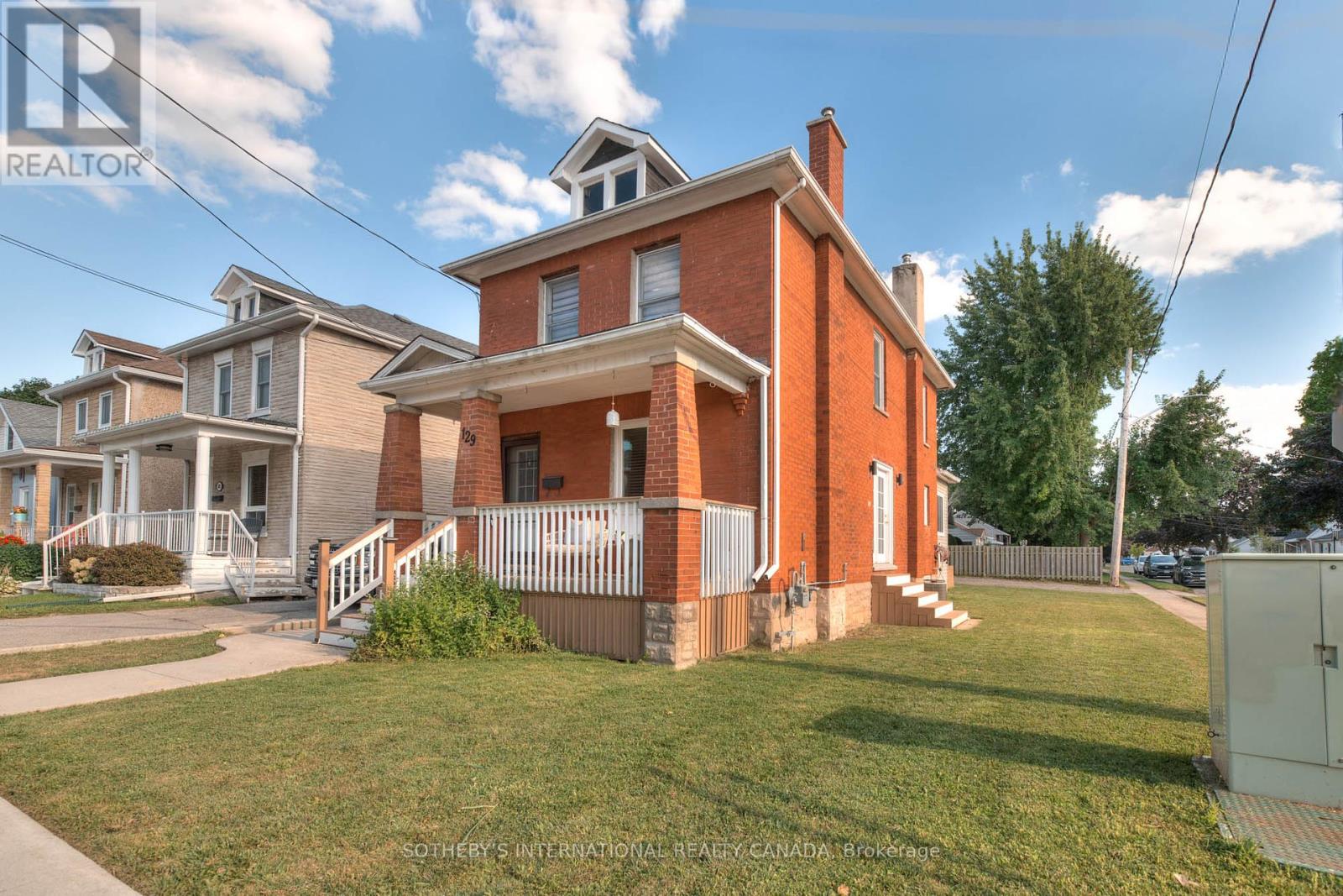 Property at 129 ELLIOTT STREET image 4