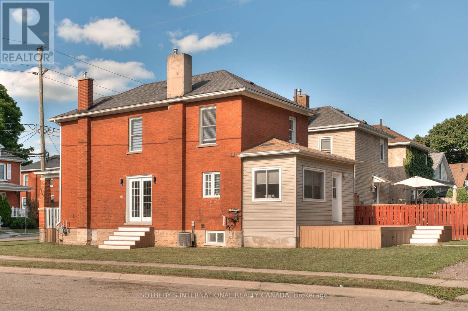 Property at 129 ELLIOTT STREET image 5