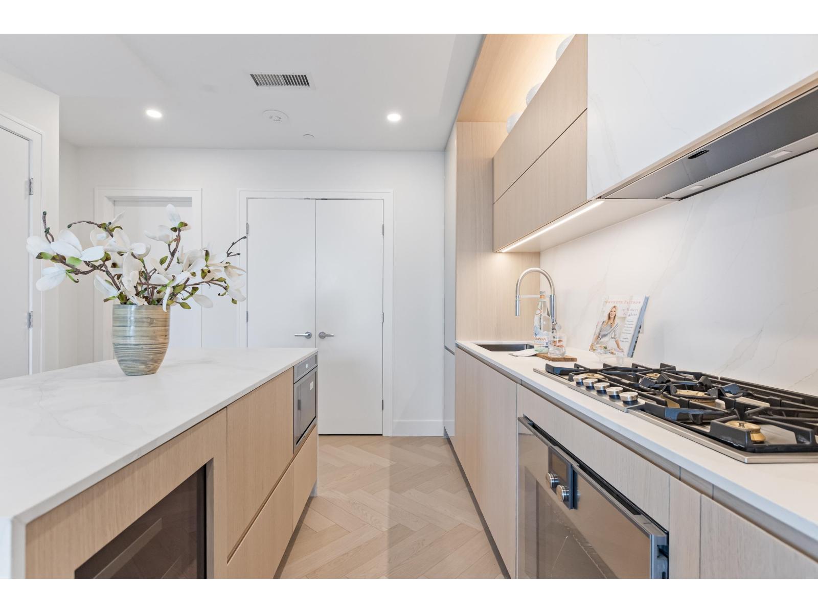 501 1342 Johnston Road, White Rock, British Columbia  V4B 3Z2 - Photo 8 - R3039201