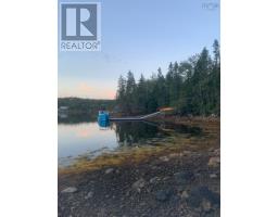 122 Hargrove Lane, Whites Lake, Ca