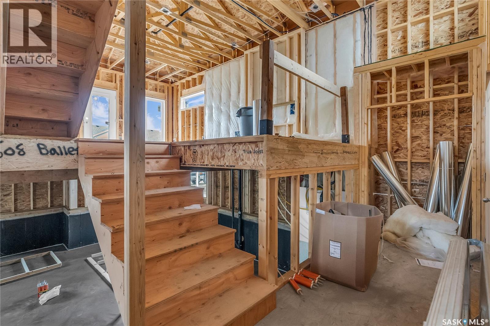 608 Ballesteros Crescent, Warman, Saskatchewan  S0K 4S4 - Photo 2 - SK016536