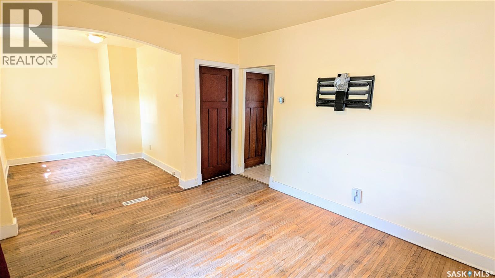 1306 E Avenue N, Saskatoon, Saskatchewan  S7L 1T5 - Photo 5 - SK016503