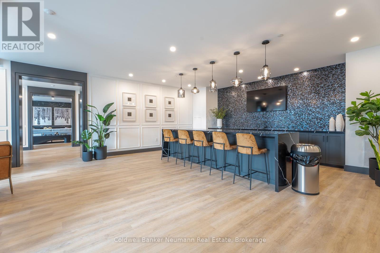 208 - 1882 Gordon Street, Guelph (Clairfields/hanlon Business Park), Ontario  N1L 0P6 - Photo 7 - X12357769