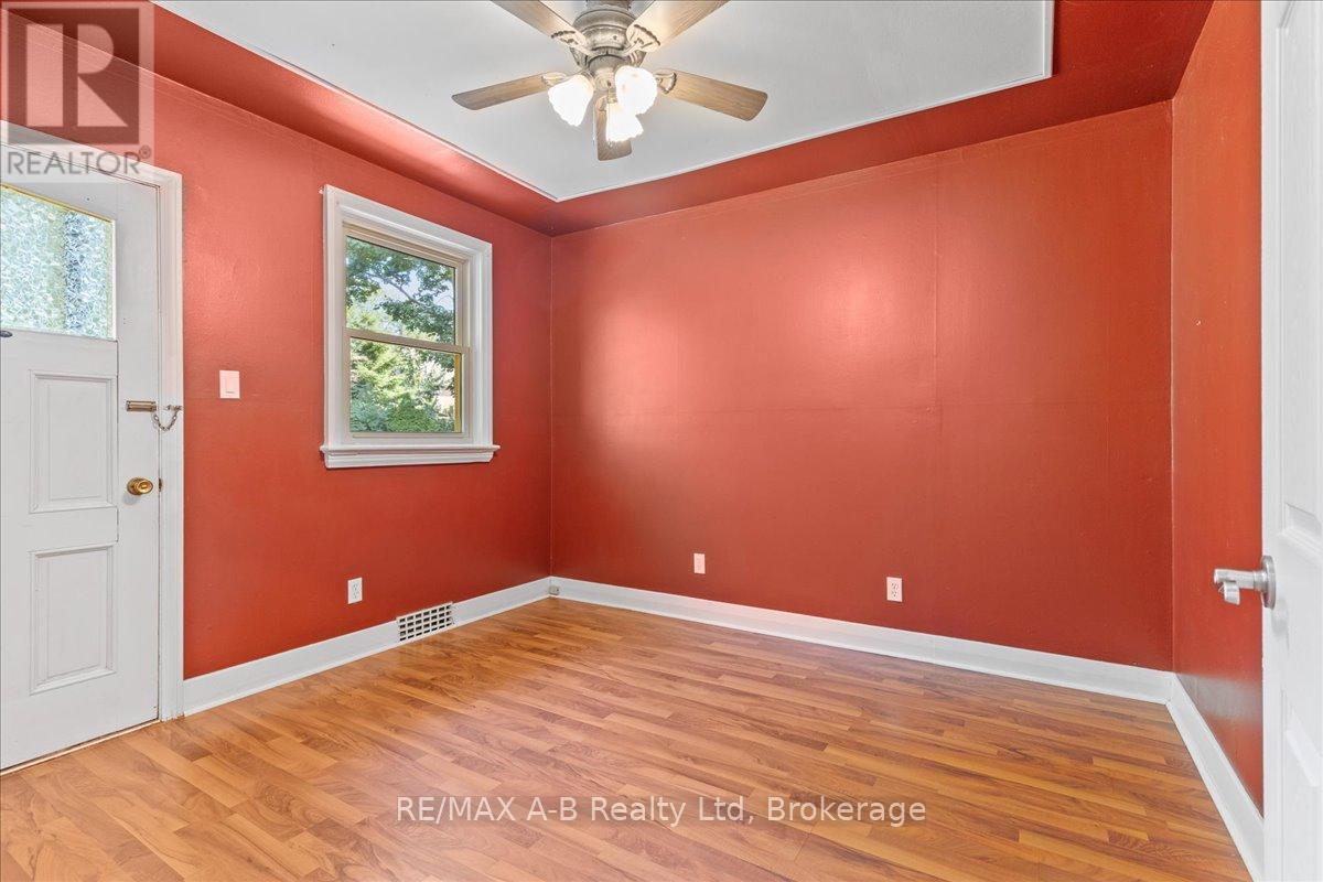 77 Earl Street, Stratford, Ontario  N5A 6G4 - Photo 25 - X12362470