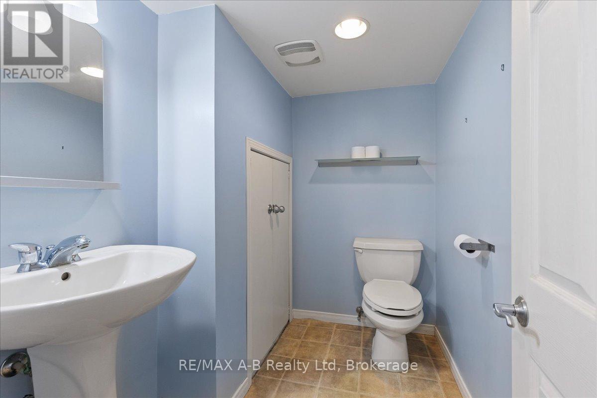 77 Earl Street, Stratford, Ontario  N5A 6G4 - Photo 36 - X12362470