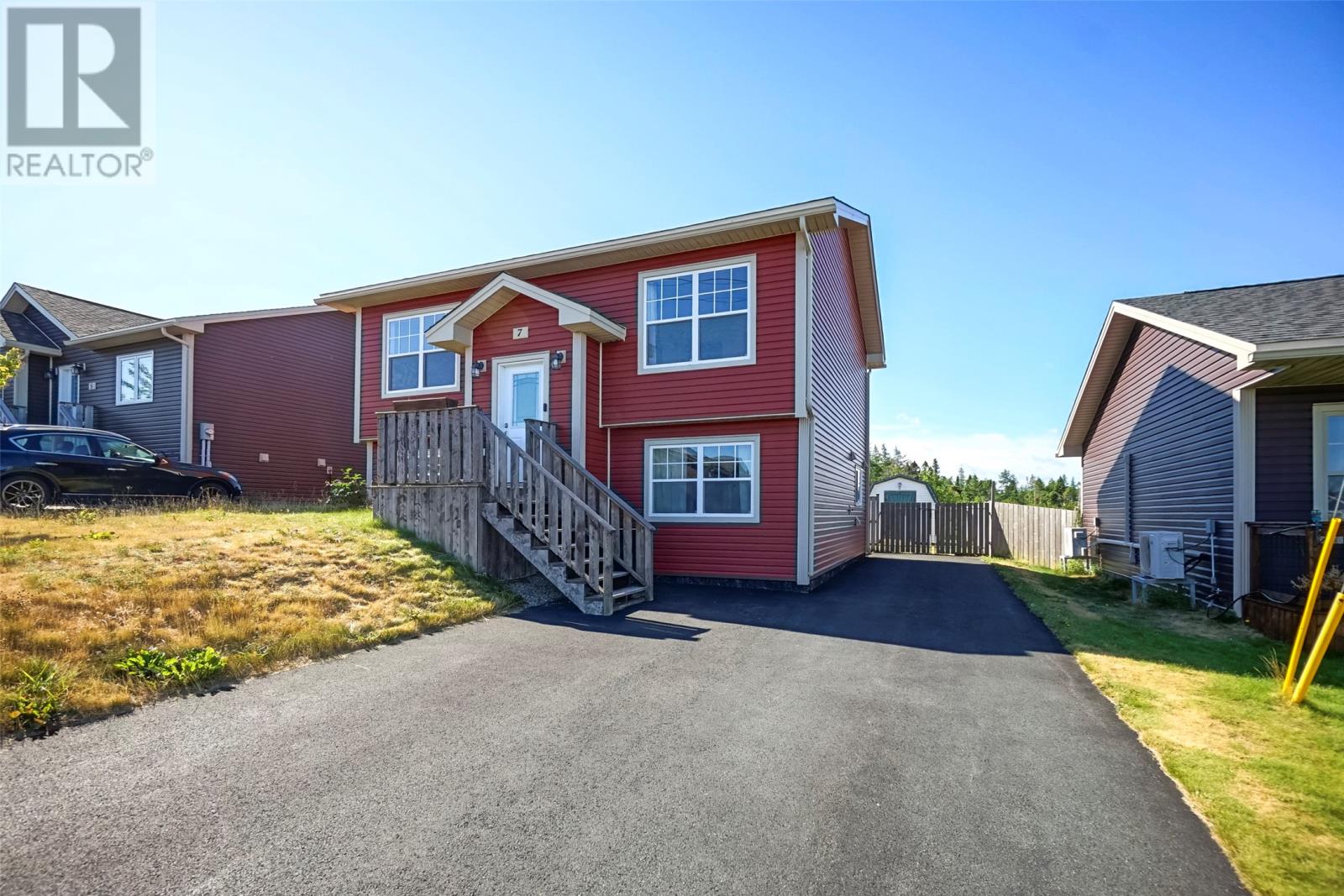 Property at 7 Valleybrook Place image 2