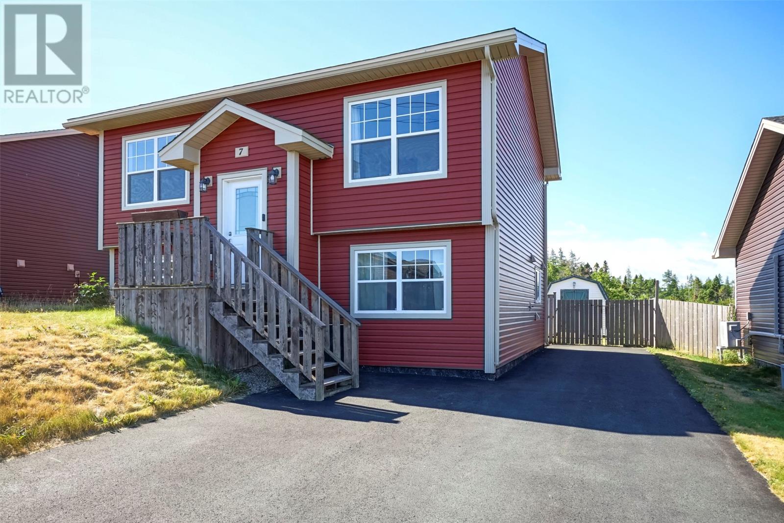 Property at 7 Valleybrook Place image 3